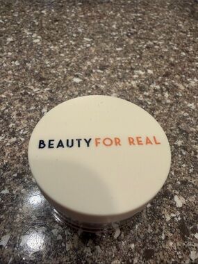 Beauty For Real Translucent Setting Powder — Ivory Cream